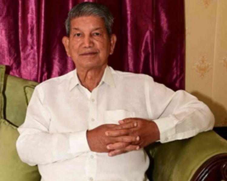 उत्तराखंड के पूर्व मुख्यमंत्री हरीश रावत ने भाजपा पर साधा निशाना, दल बदल की राजनीति को बताया गलत